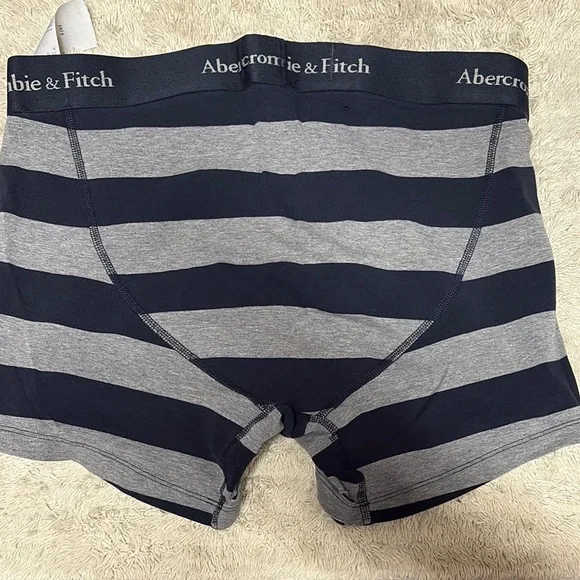 Abercrombie & Fitch Gray and Black Boxer Briefs Premium Knit - Picture 2 of 5